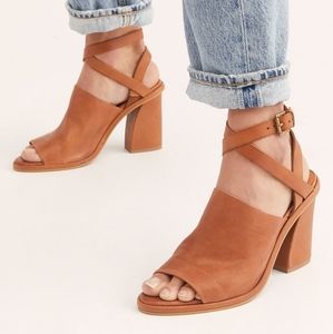 NEW Free People See Ya There Heel Sandals Camel 38